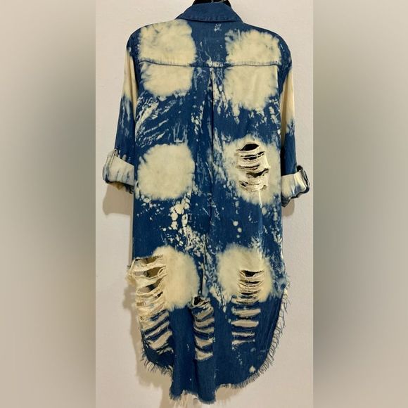 Thrill Women Blue Long Sleeve Button-Down Shirt size M - Picture 4 of 7